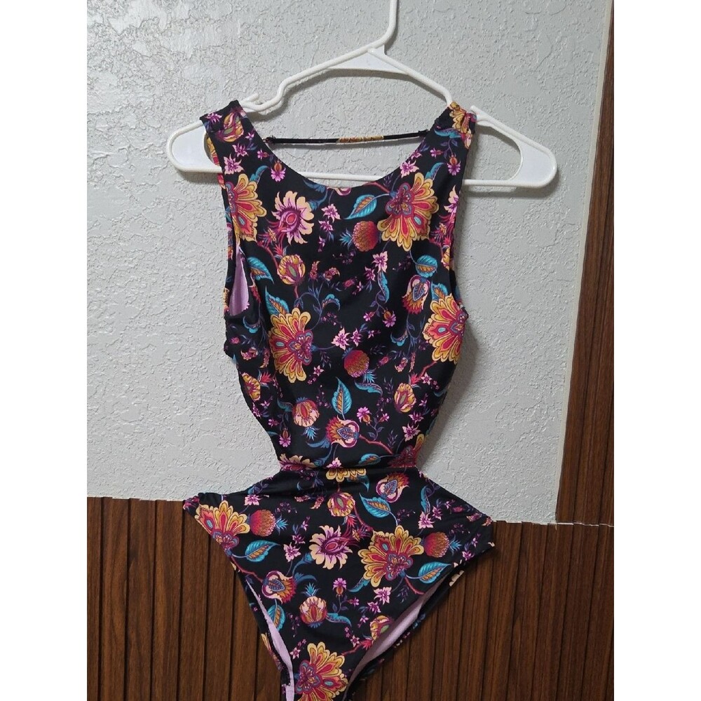 Nanette Lepore Animal Print Swimsuit - Classic Leopard Pattern Size Medium